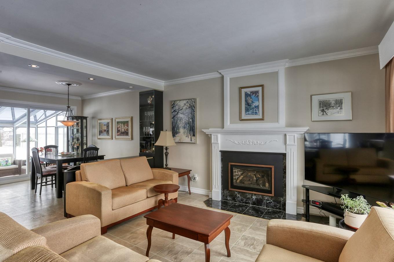 Salon - 3830 Rue Dompierre, Trois-Rivières, QC - Indoor Photo Showing Living Room With Fireplace