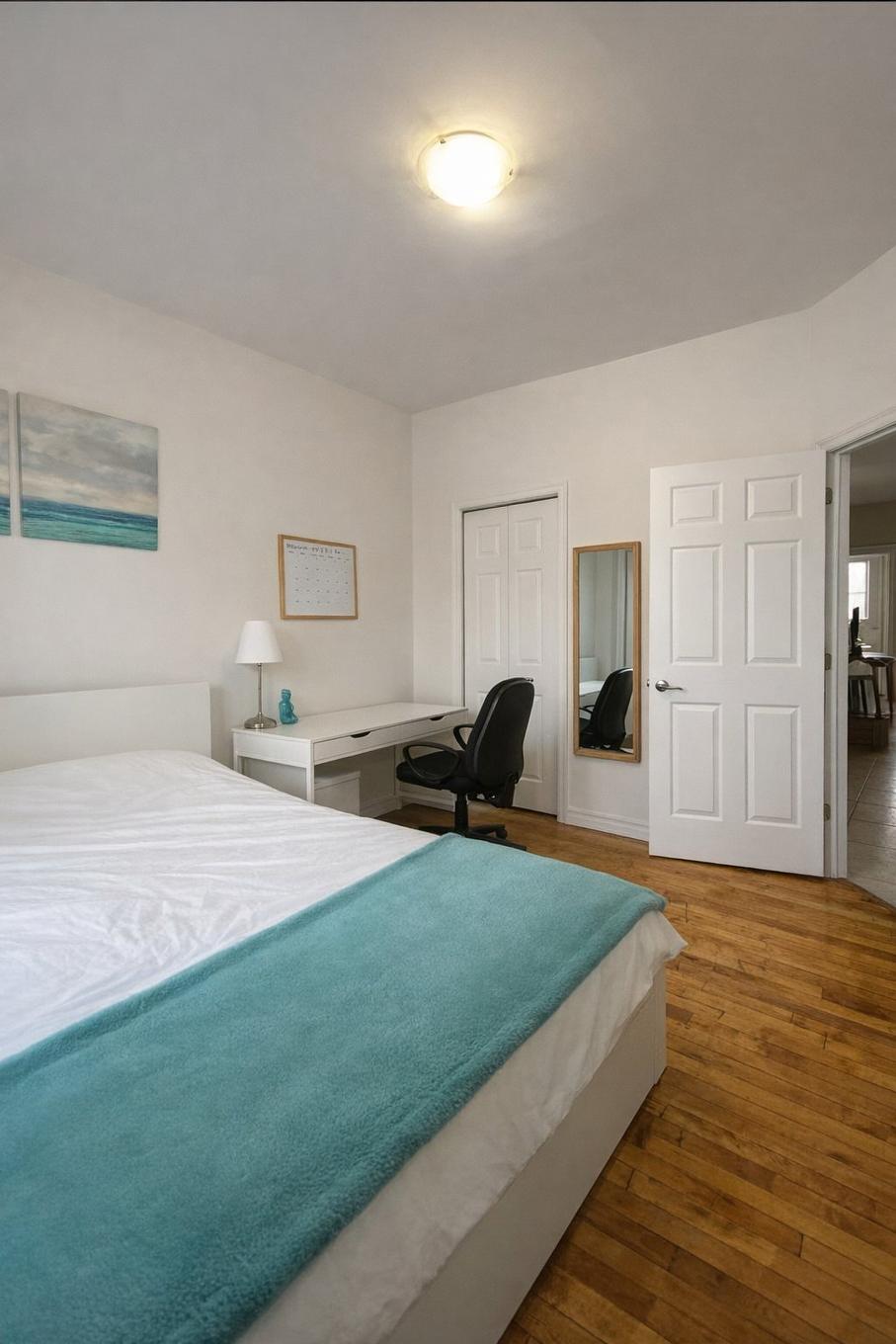 Bedroom - 3553 Boul. Décarie, Montréal (Côte-Des-Neiges/Notre-Dame-De-Grâce), QC - Indoor Photo Showing Bedroom