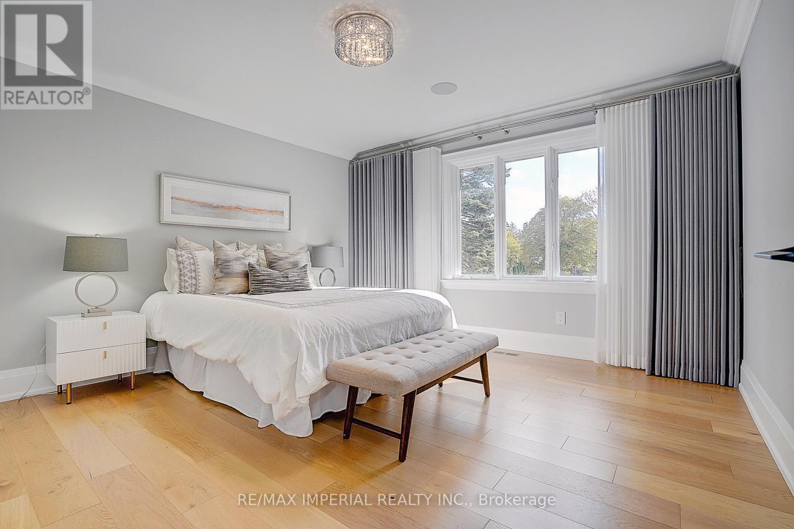 1832 Pine Siskin Court, Mississauga, ON - Indoor Photo Showing Bedroom