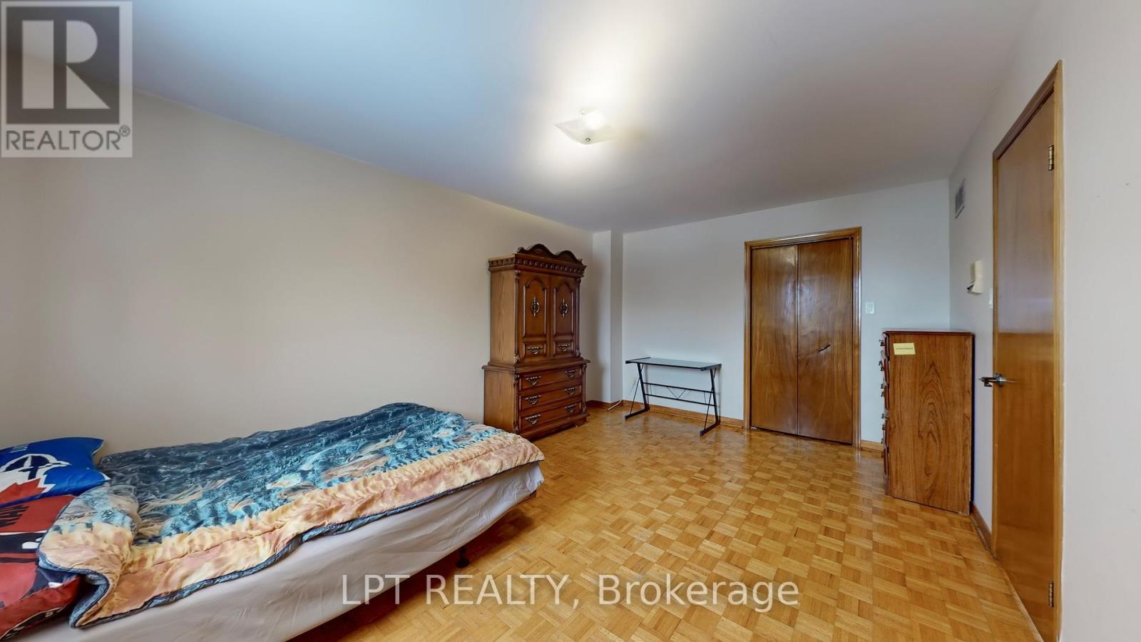 3431 Dorcas Street, Mississauga, ON - Indoor Photo Showing Bedroom
