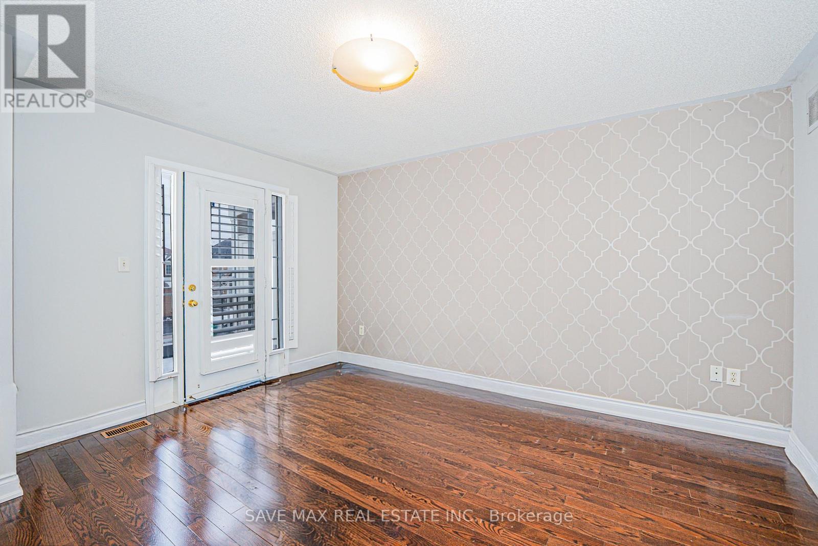 1691 Samuelson Circle, Mississauga, ON - Indoor Photo Showing Other Room