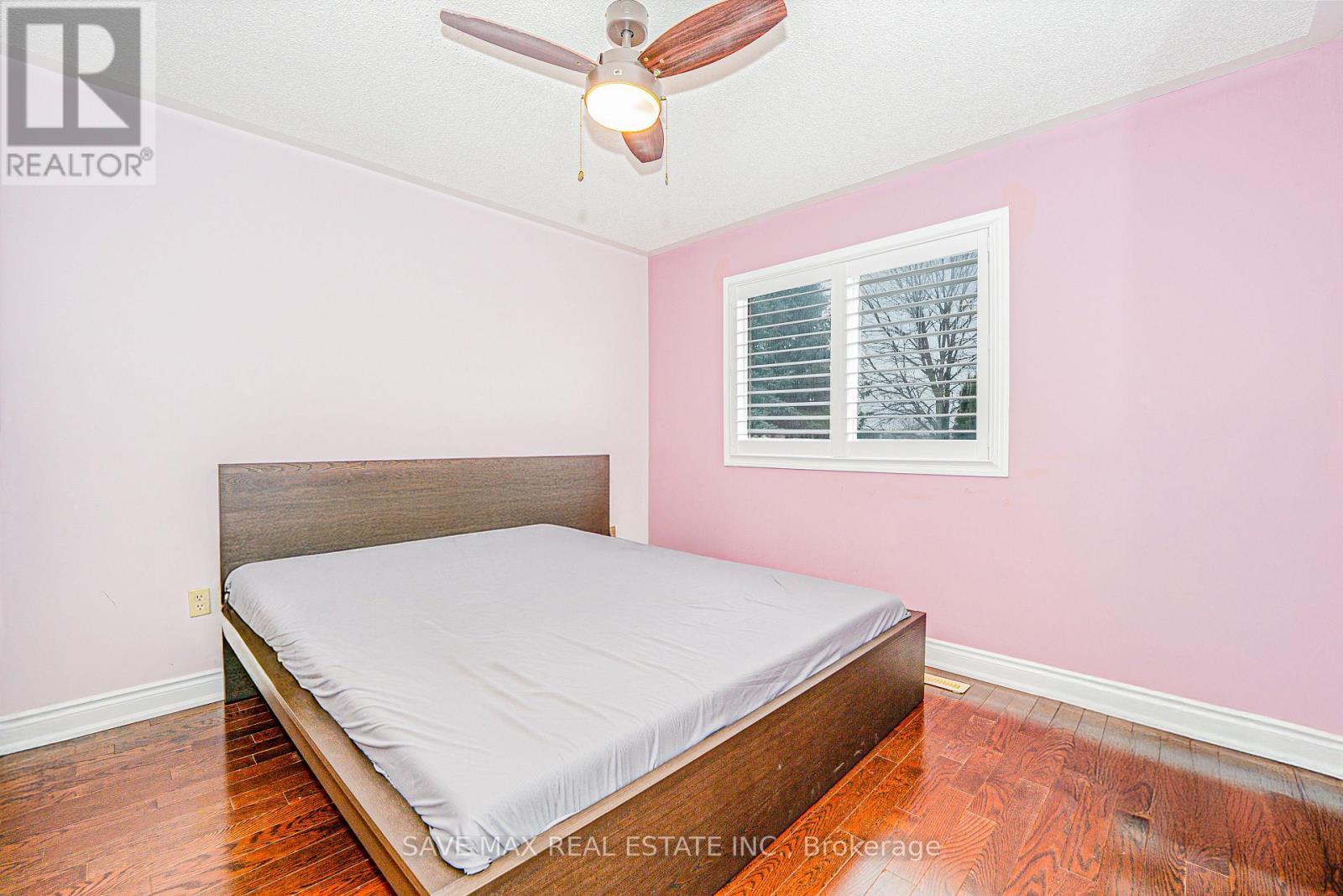 1691 Samuelson Circle, Mississauga, ON - Indoor Photo Showing Bedroom