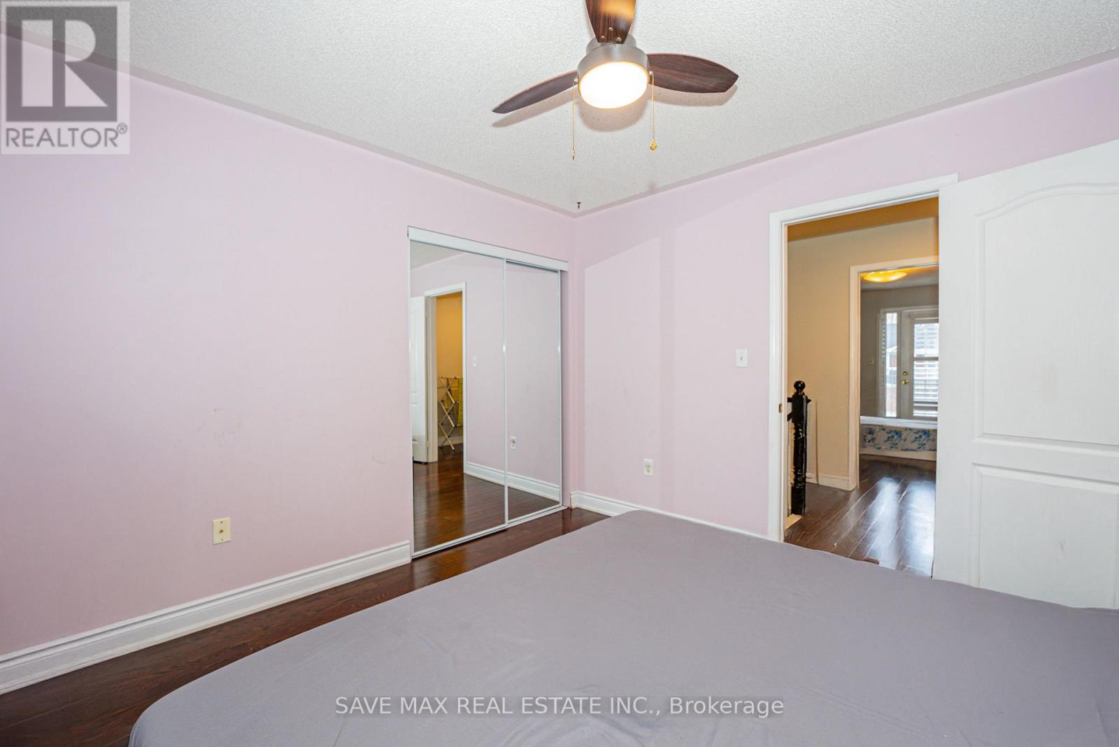 1691 Samuelson Circle, Mississauga, ON - Indoor Photo Showing Bedroom