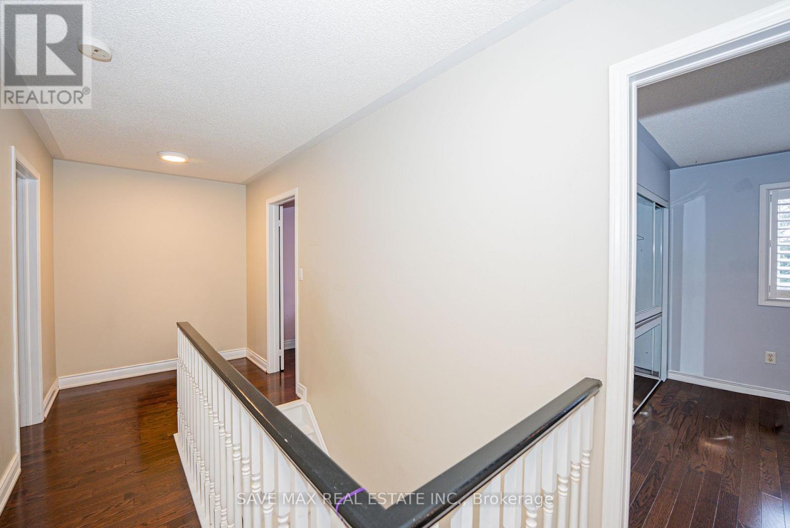 1691 Samuelson Circle, Mississauga, ON - Indoor Photo Showing Other Room
