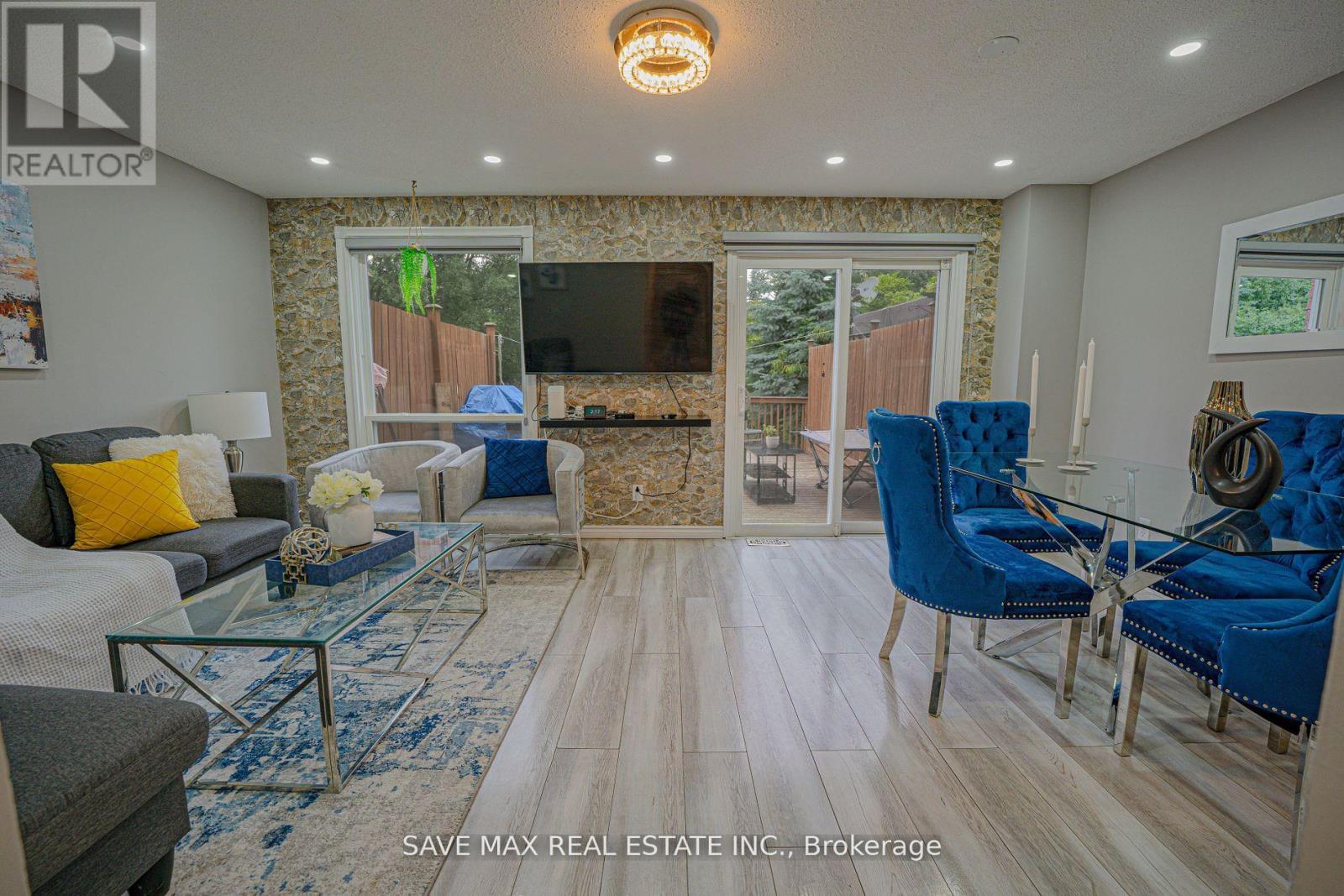 92 Highland Crescent, Kitchener, ON - Indoor Photo Showing Other Room