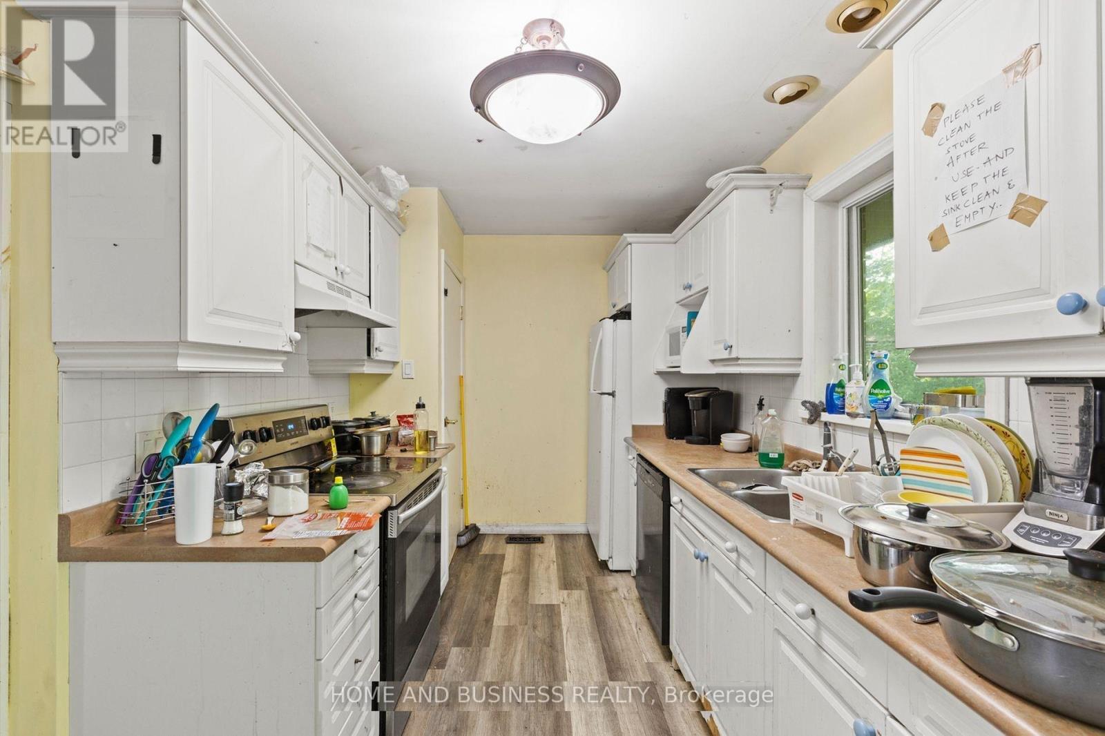 51 High Street, Waterloo, ON - Indoor Photo Showing Kitchen