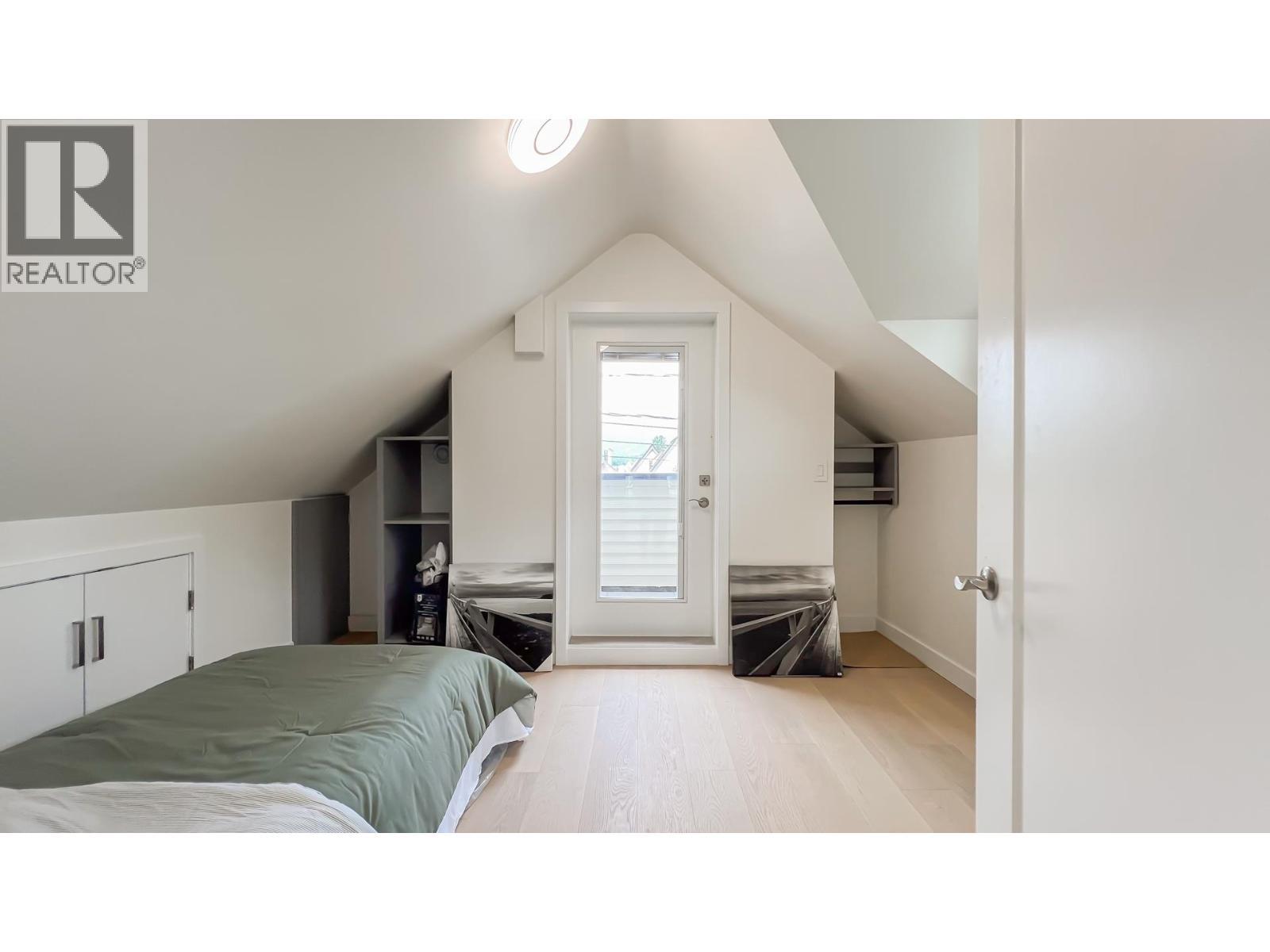 1157 Keefer Street, Vancouver, BC - Indoor Photo Showing Bedroom