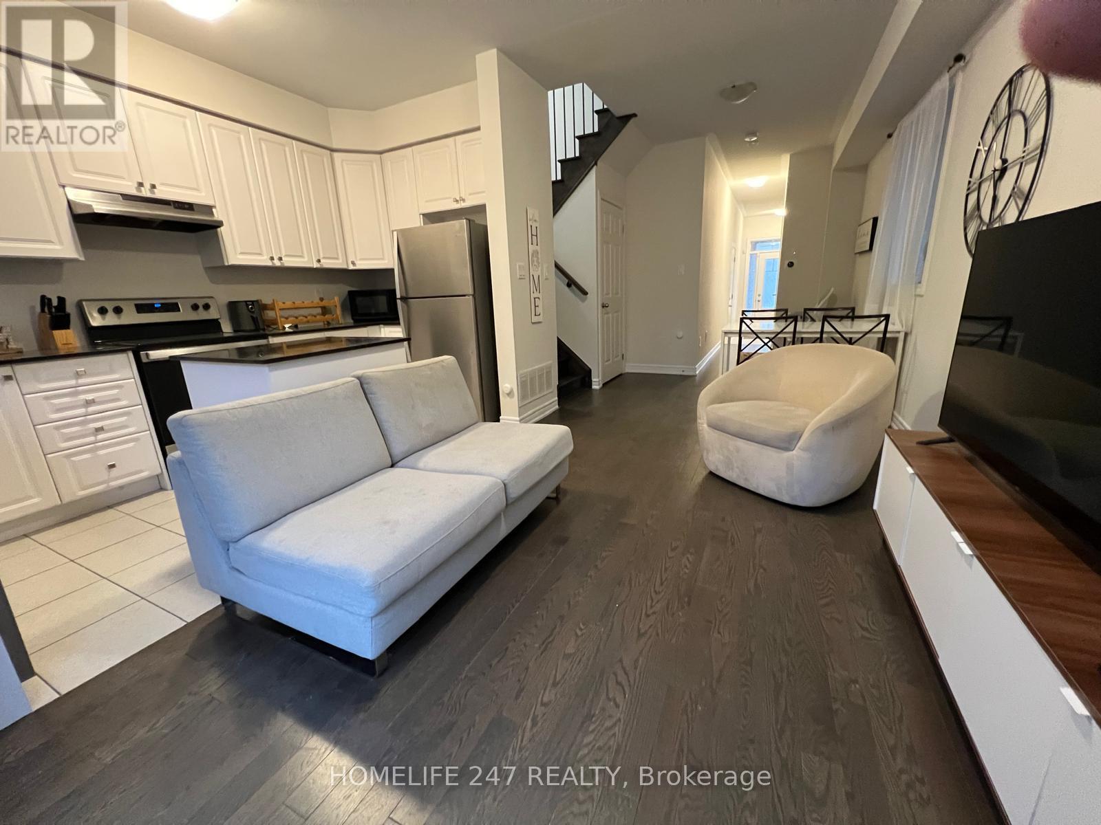 3969 Leonardo Street, Burlington, ON - Indoor