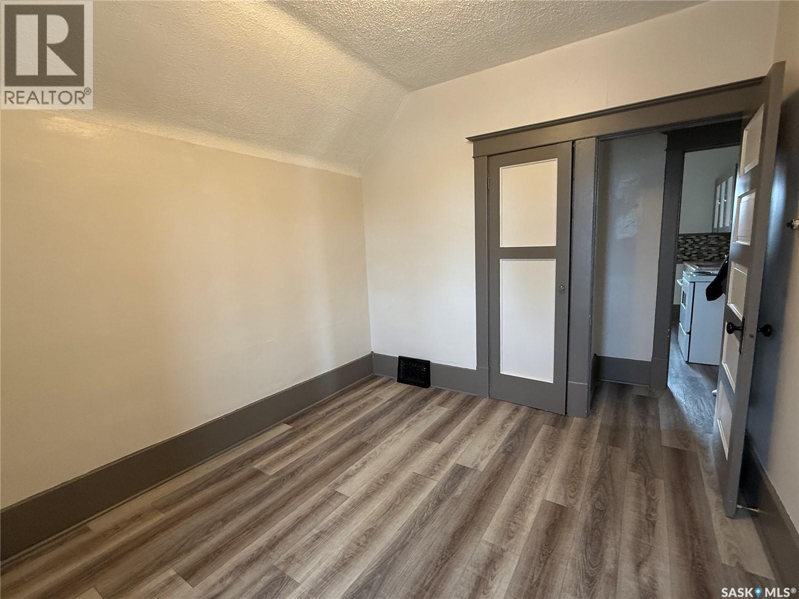 1 Prairie Avenue, Weyburn, SK - Indoor Photo Showing Other Room