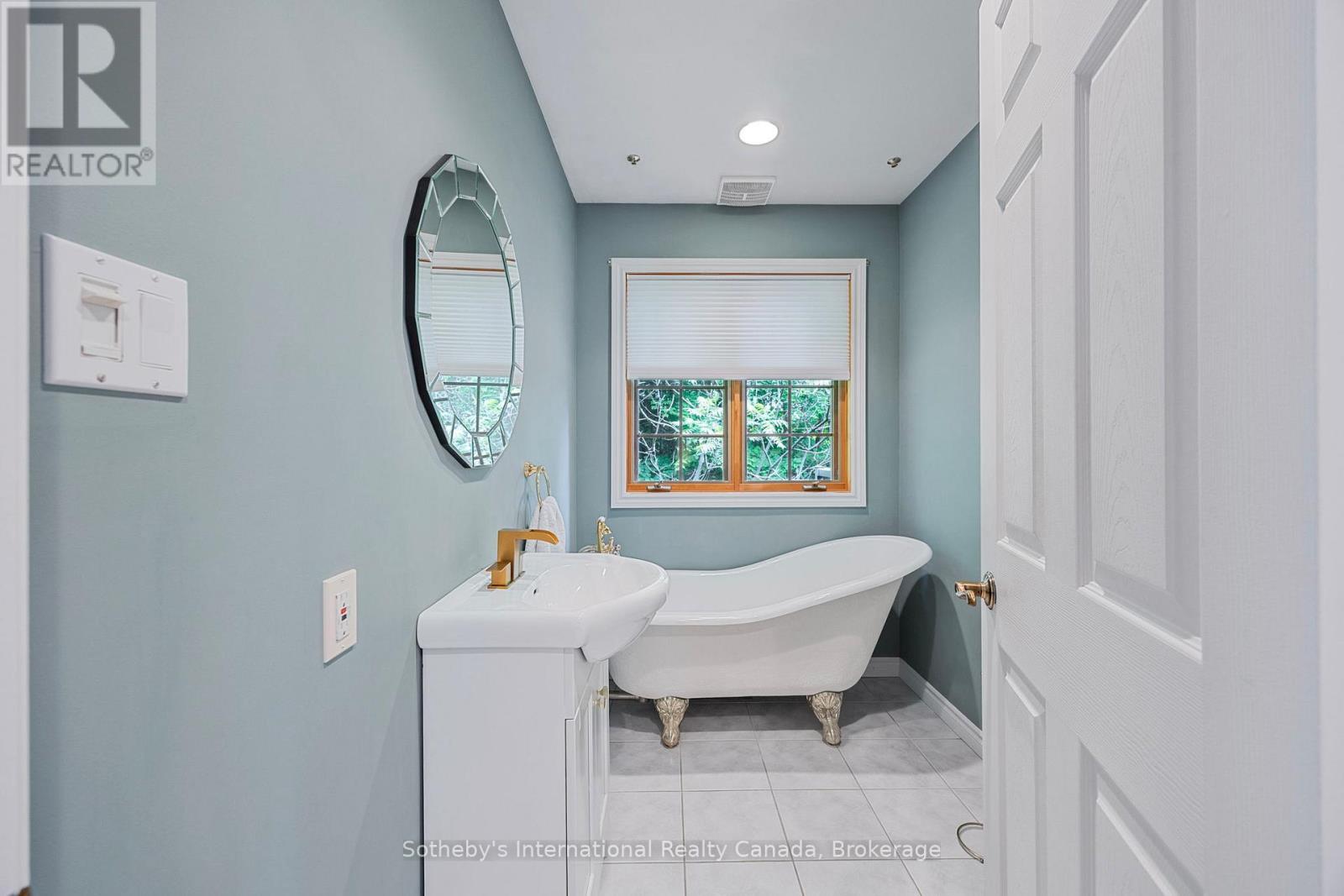 28 Big Tree Circle, Mulmur, ON - Indoor