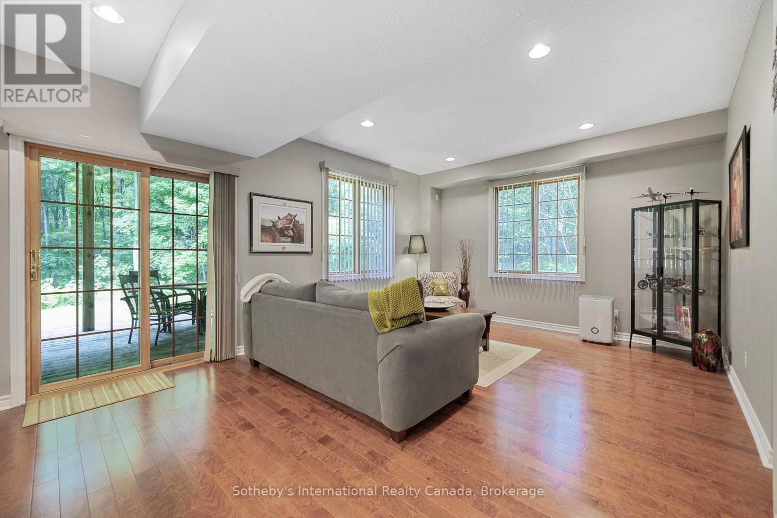 28 Big Tree Circle, Mulmur, ON - Indoor