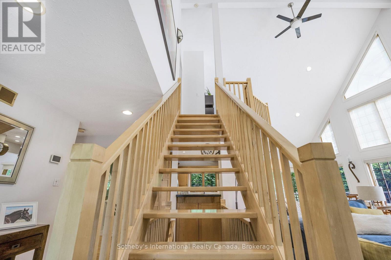 28 Big Tree Circle, Mulmur, ON - Indoor Photo Showing Other Room