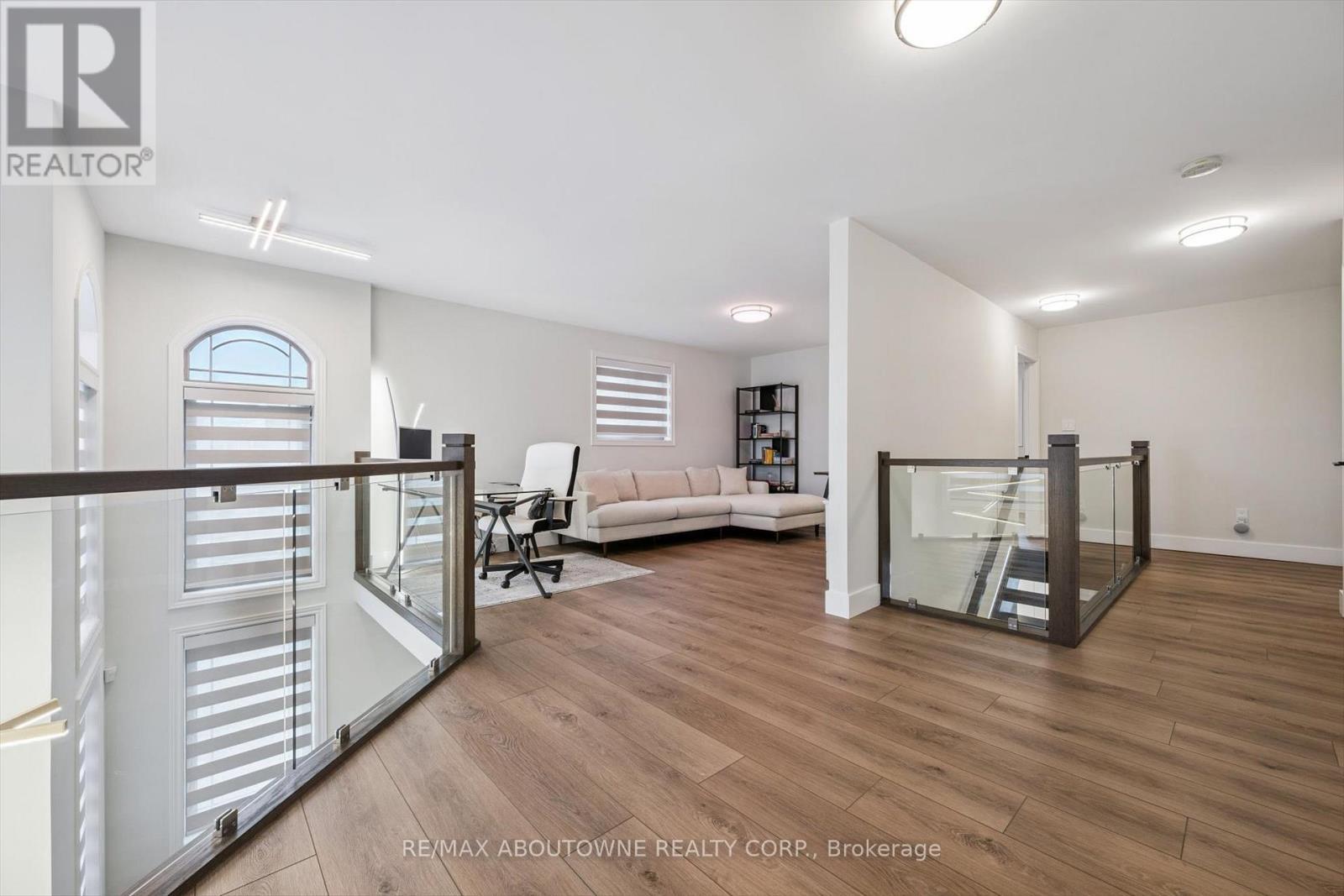 28 Kathleen Court, Hamilton, ON - Indoor