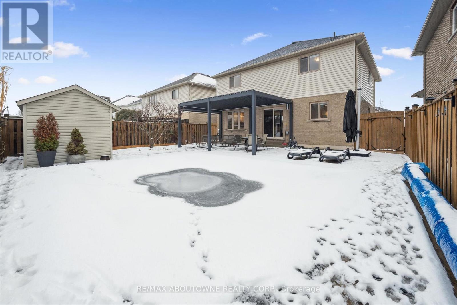 28 Kathleen Court, Hamilton, ON - Outdoor