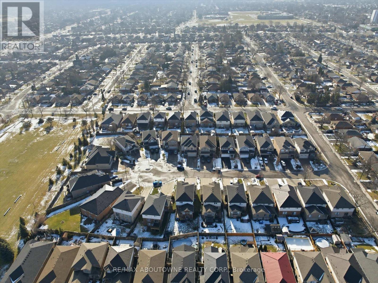 28 Kathleen Court, Hamilton, ON - Outdoor With View