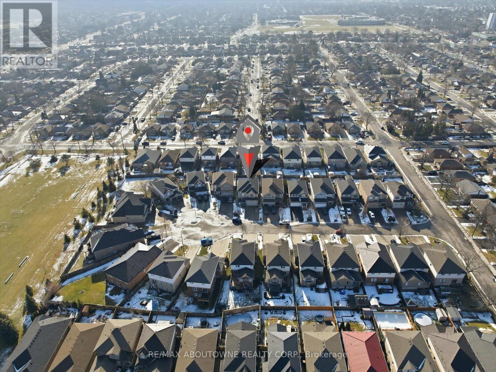 28 Kathleen Court, Hamilton, ON - Outdoor With View