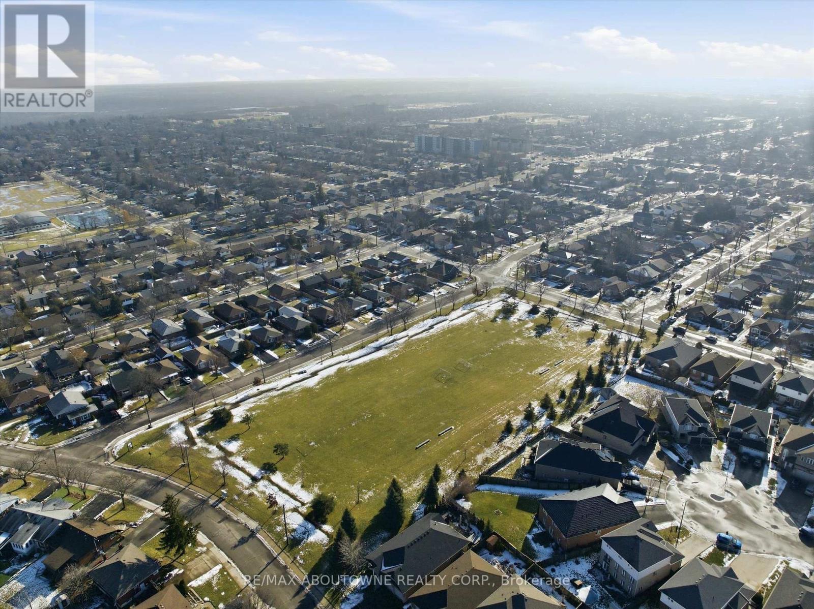 28 Kathleen Court, Hamilton, ON - Outdoor With View