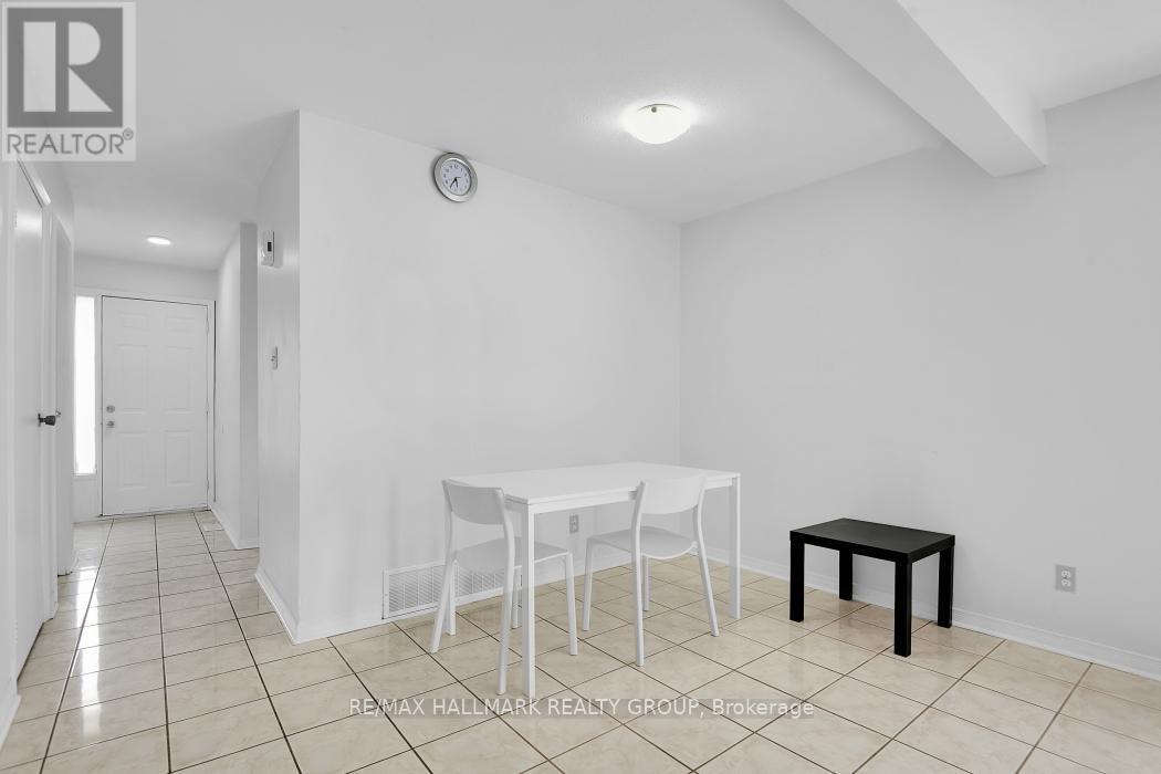 81 - 2772 Pimlico Crescent, Ottawa, ON - Indoor Photo Showing Other Room