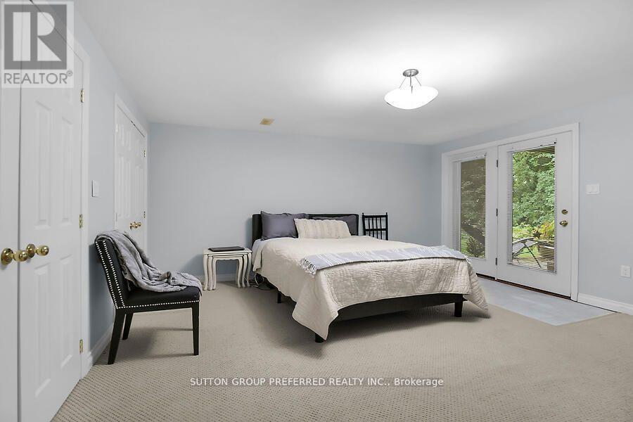 6 - 398 Old Riverside Drive, London North (North N), ON - Indoor Photo Showing Bedroom