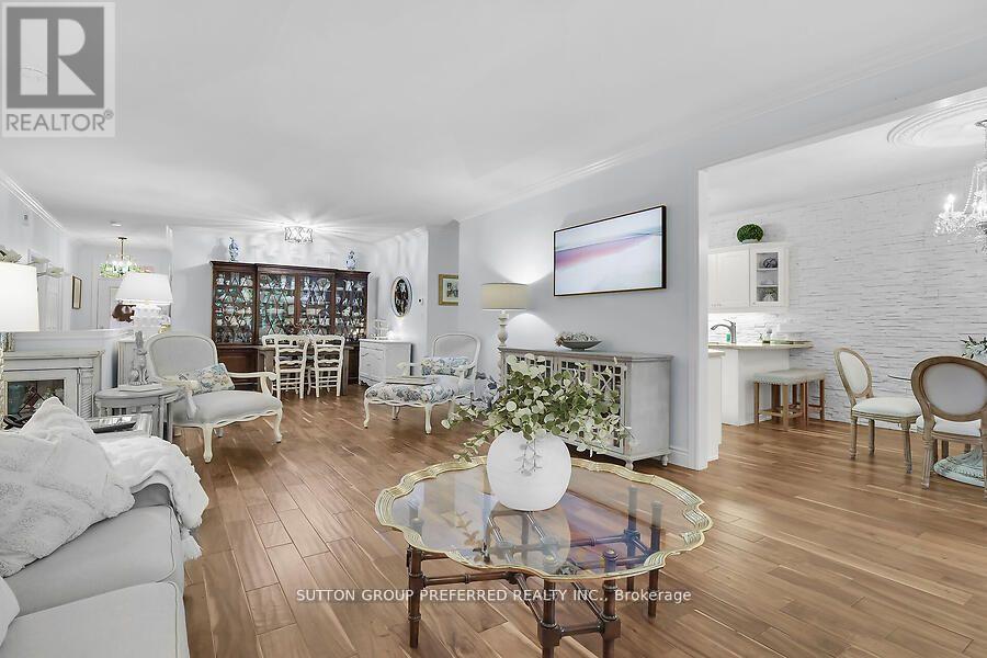 6 - 398 Old Riverside Drive, London North (North N), ON - Indoor Photo Showing Living Room