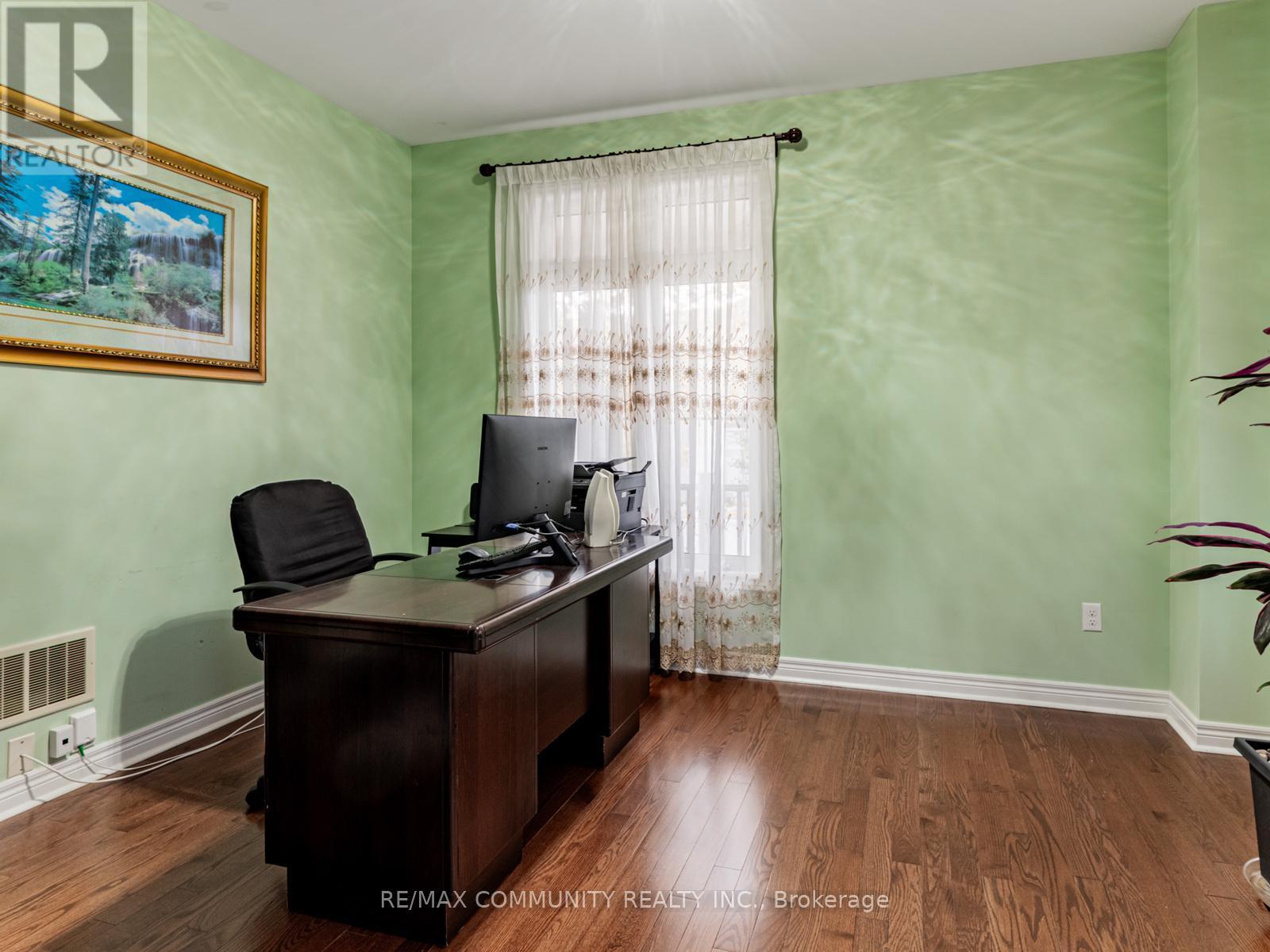 27 Windyton Avenue, Markham, ON - Indoor Photo Showing Office