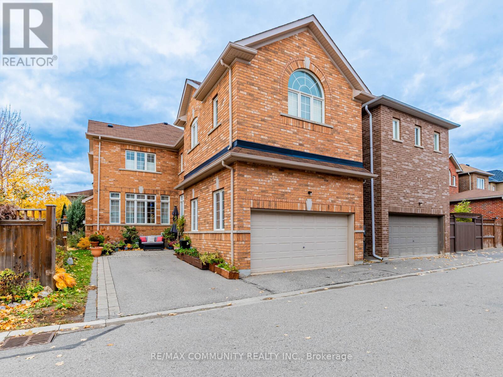 27 Windyton Avenue, Markham, ON - Outdoor