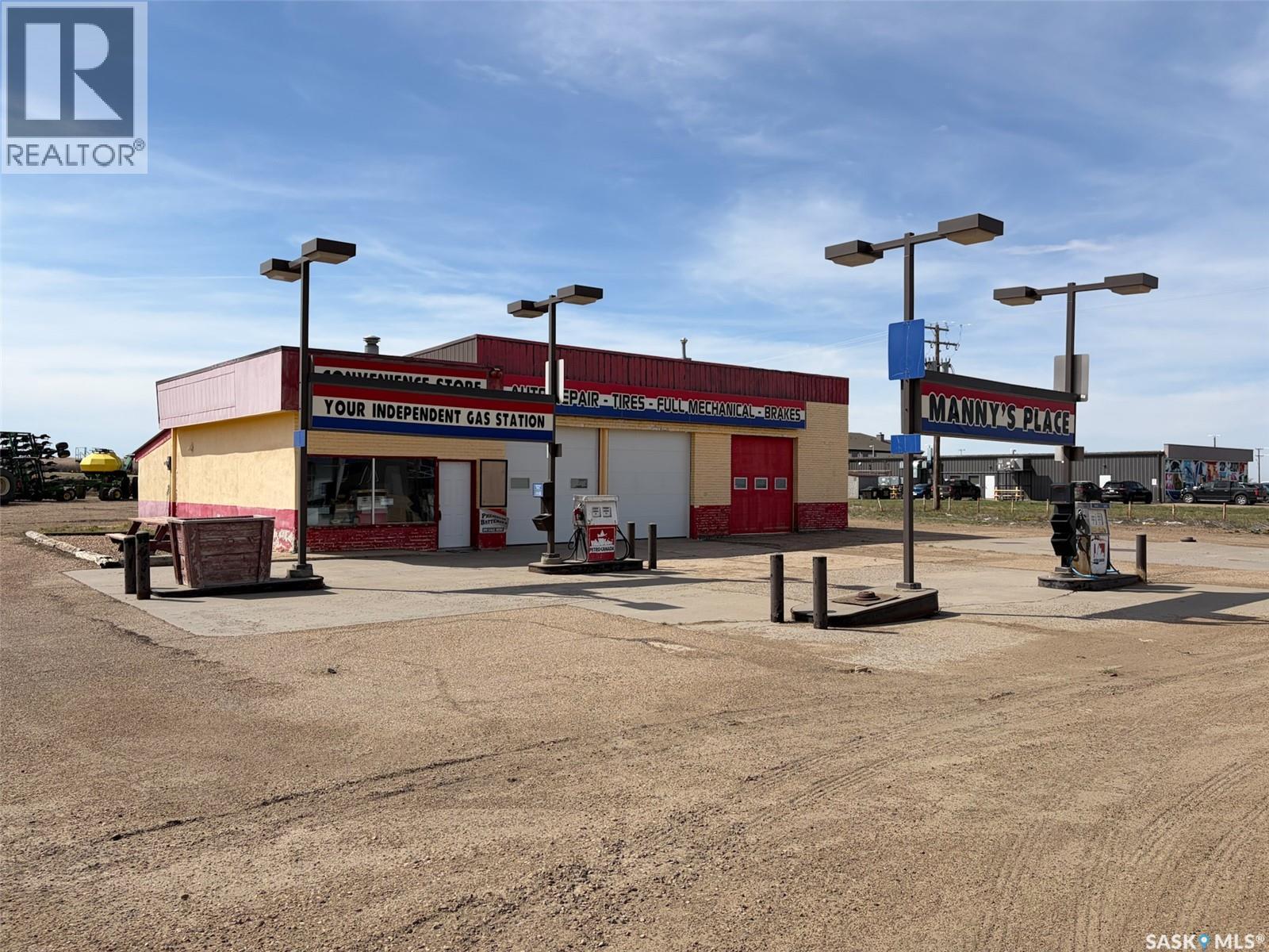 870 3Rd Avenue W, Shaunavon, SK