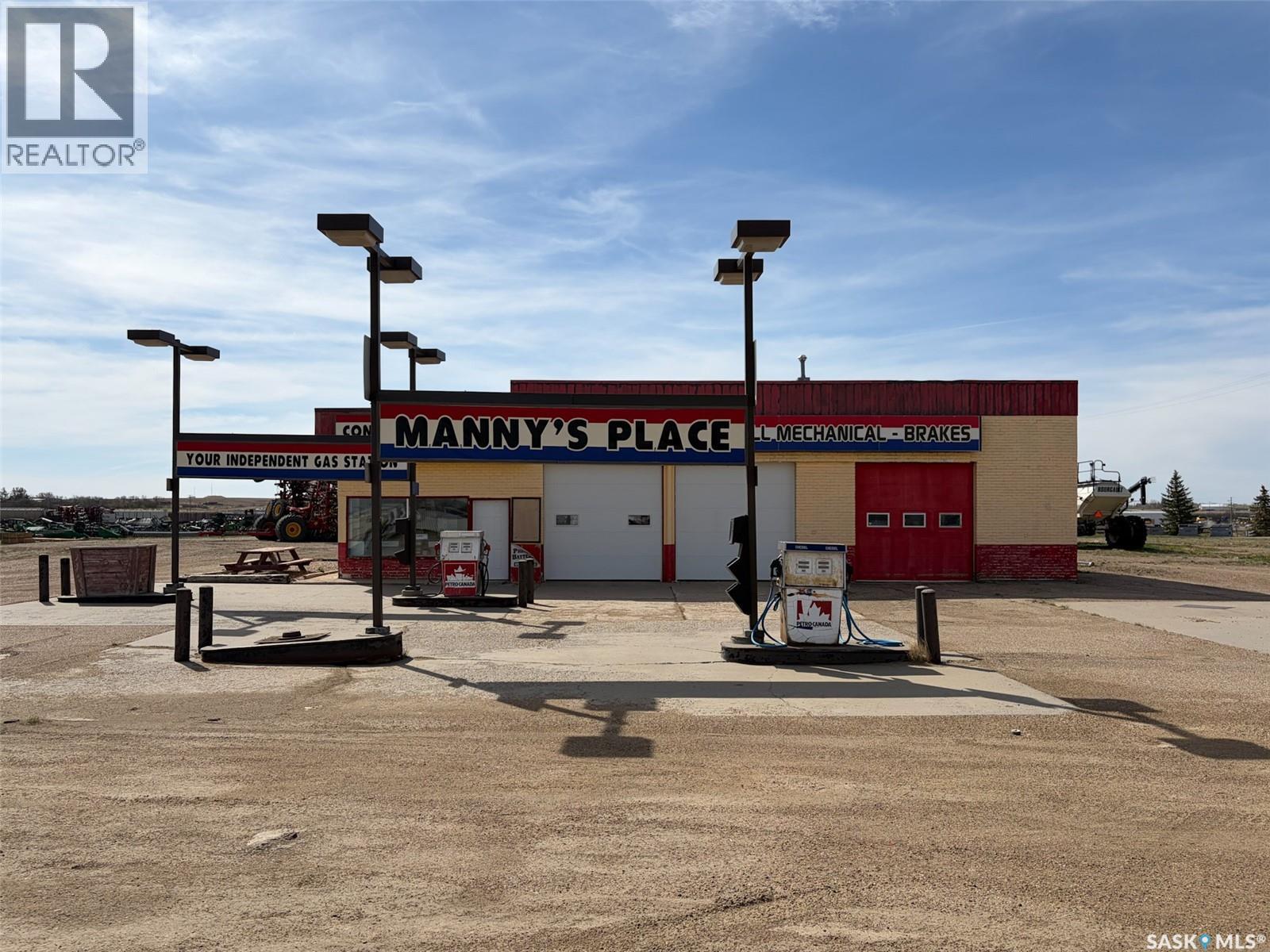 870 3Rd Avenue W, Shaunavon, SK