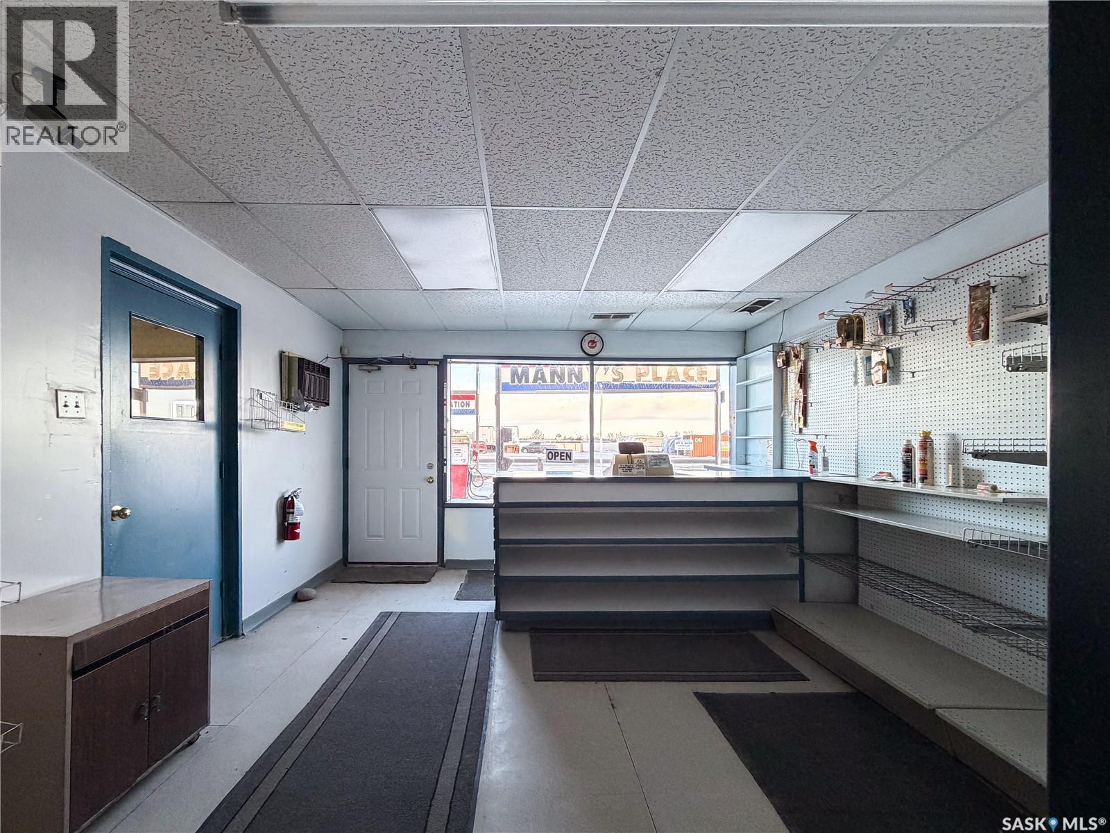 870 3Rd Avenue W, Shaunavon, SK