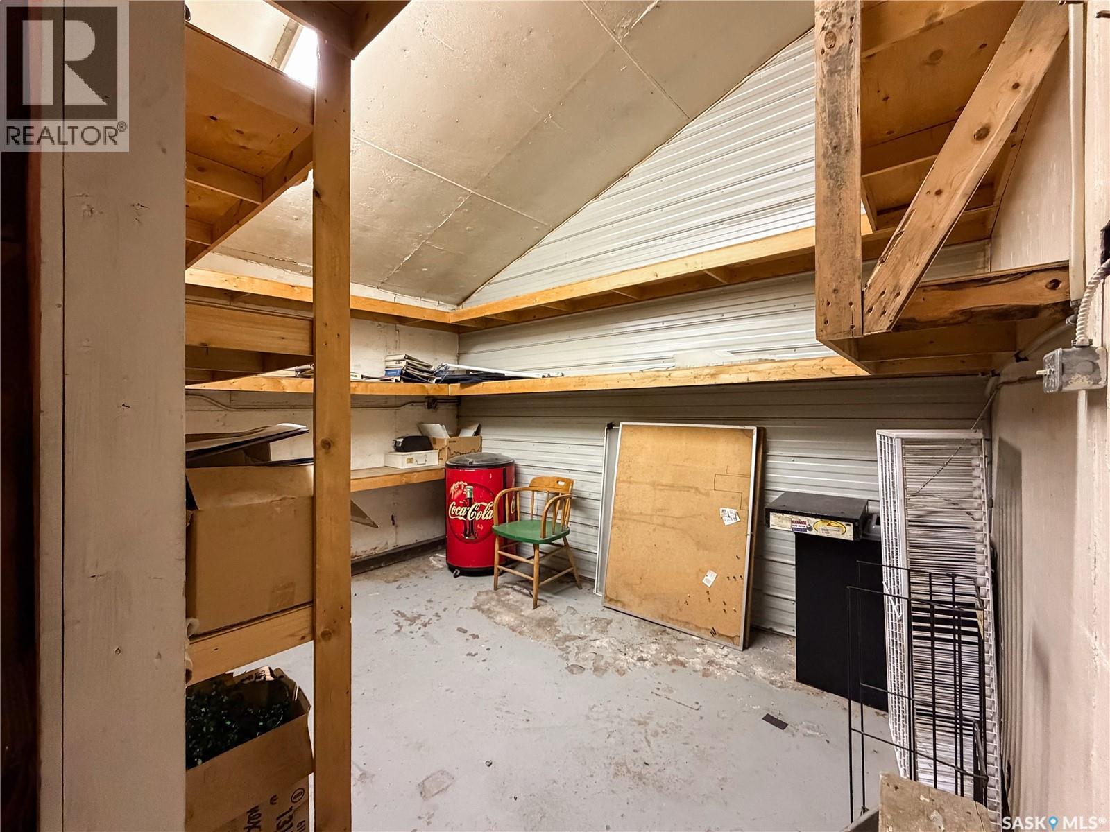 870 3Rd Avenue W, Shaunavon, SK