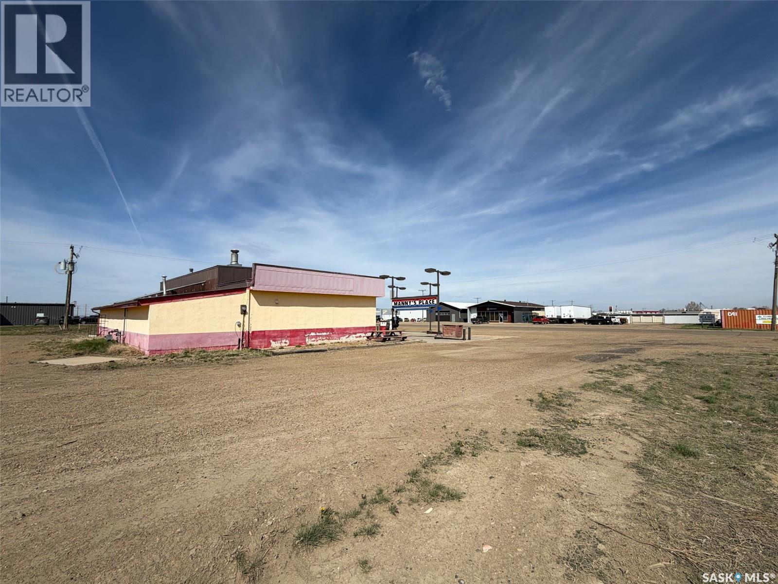 870 3Rd Avenue W, Shaunavon, SK