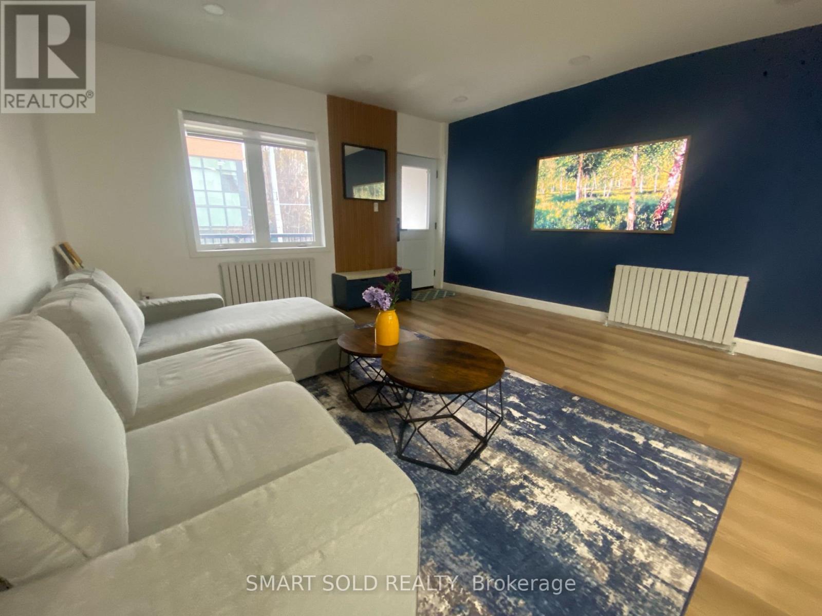 42 Arnold Avenue, Toronto, ON - Indoor Photo Showing Living Room