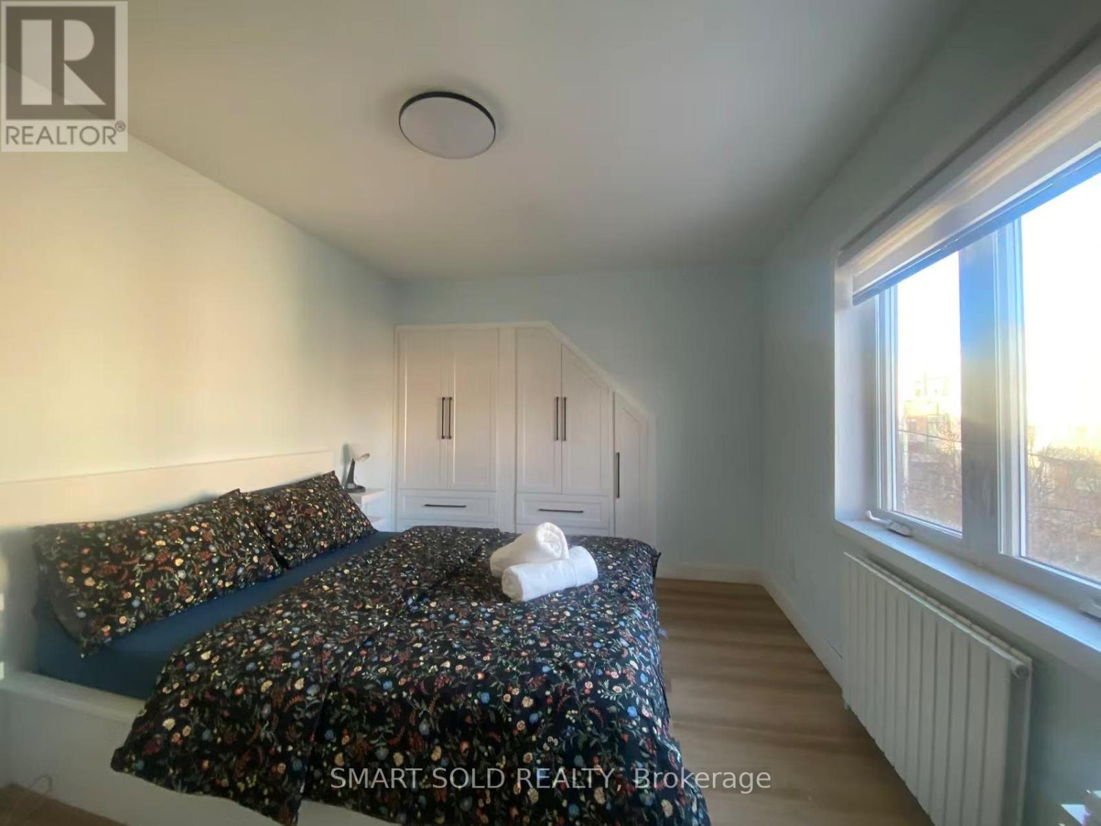 42 Arnold Avenue, Toronto, ON - Indoor