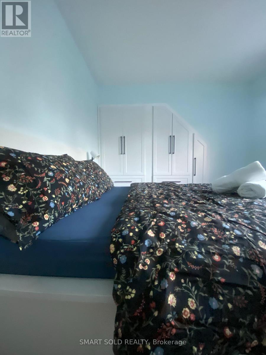 42 Arnold Avenue, Toronto, ON - With View