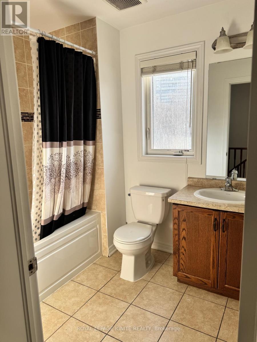 1309 Danforth Road, Toronto, ON - Indoor Photo Showing Bathroom