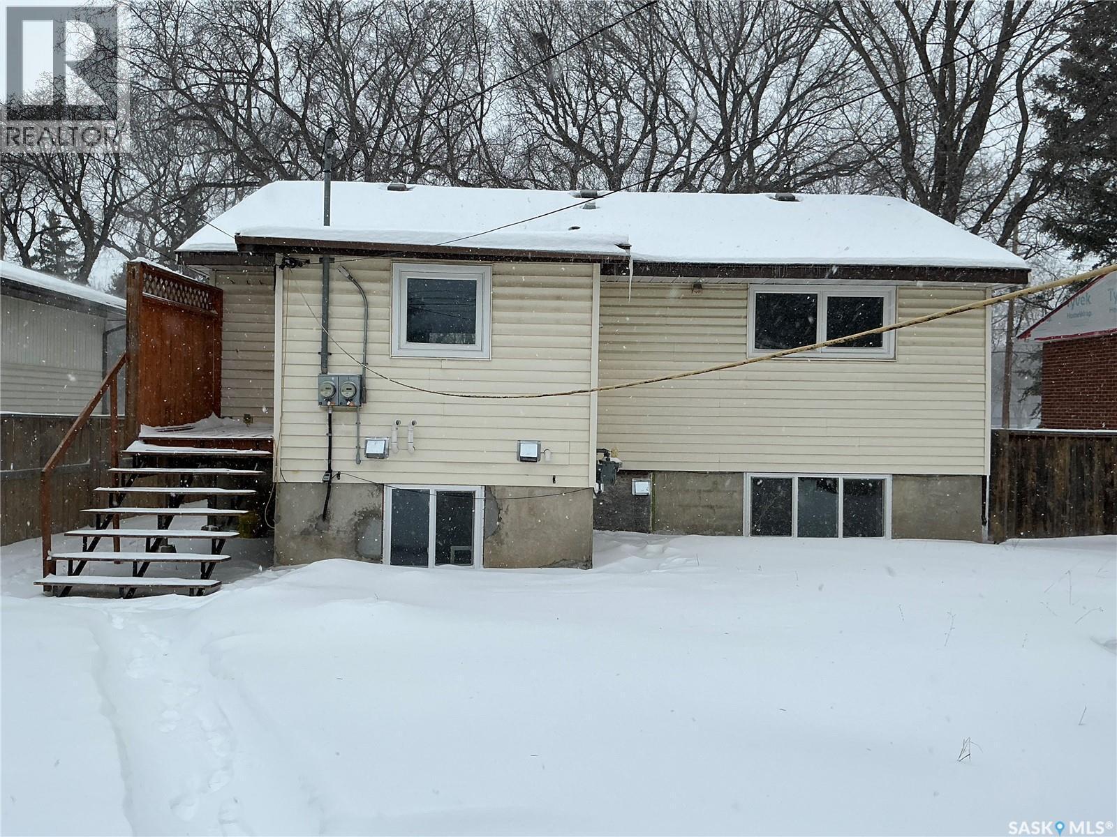 2309 Herman Avenue, Saskatoon, SK - Outdoor