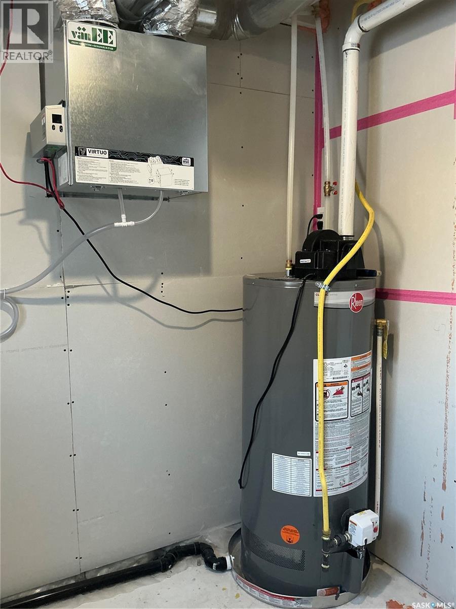 2309 Herman Avenue, Saskatoon, SK - Indoor Photo Showing Basement