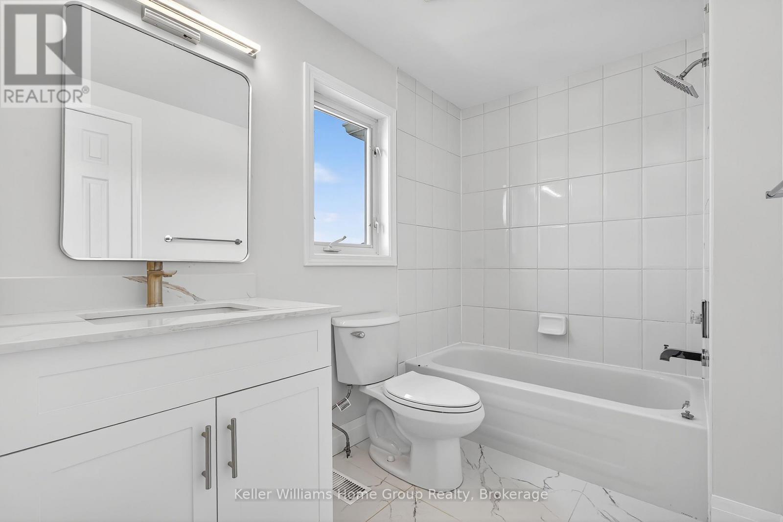 238 Briarmeadow Drive, Kitchener, ON - Indoor Photo Showing Bathroom