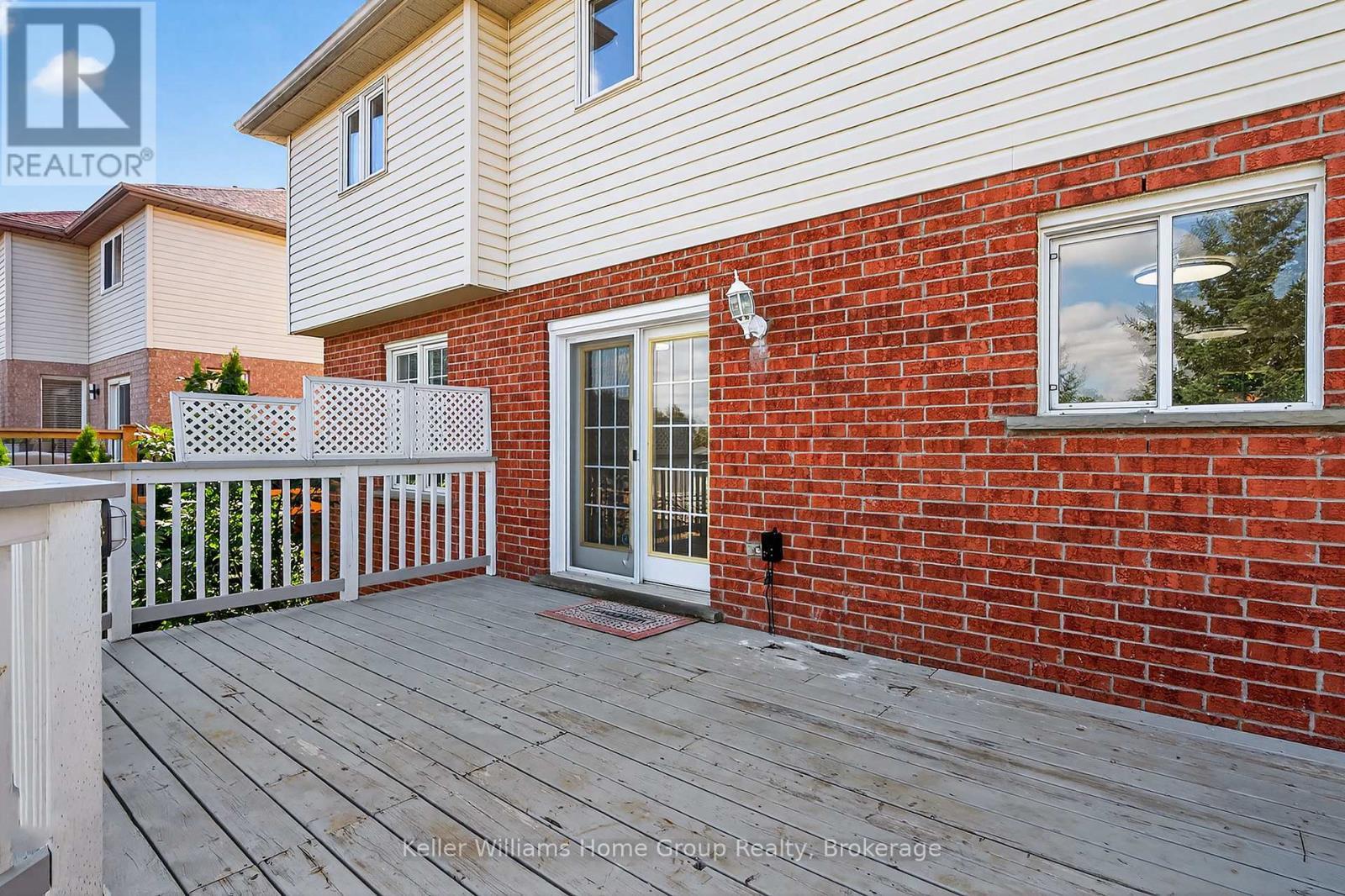 238 Briarmeadow Drive, Kitchener, ON - Outdoor With Deck Patio Veranda With Exterior