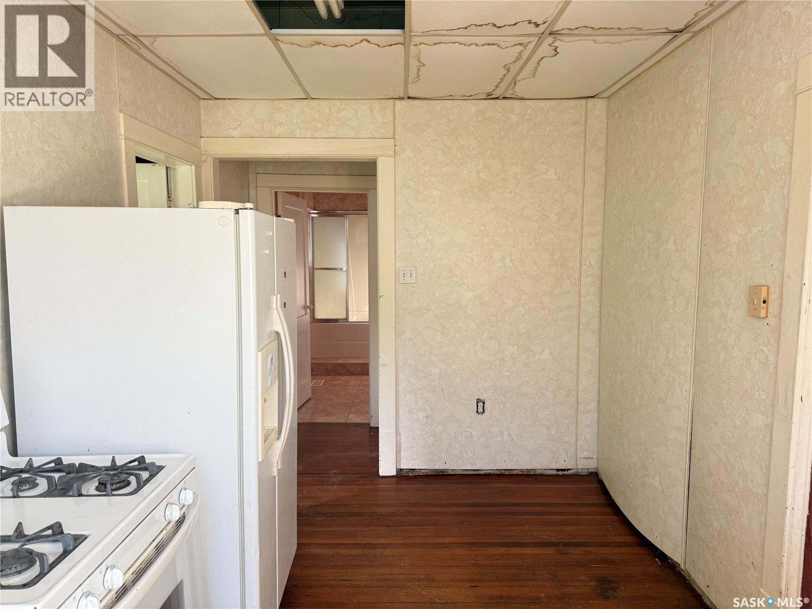 310 Bounty Street, Conquest, SK - Indoor