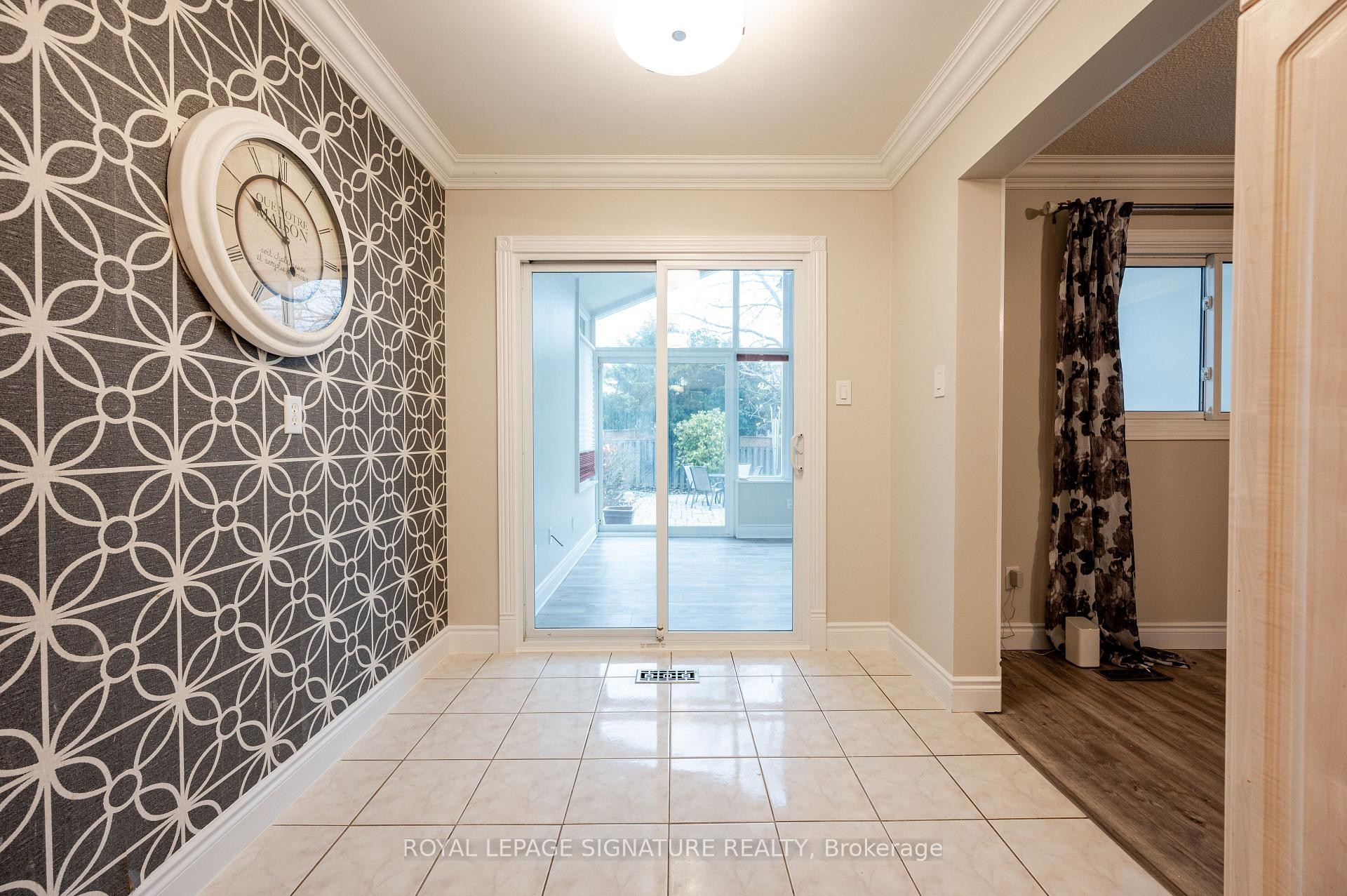 3376 Nighthawk Trail, Mississauga, ON - Indoor Photo Showing Other Room