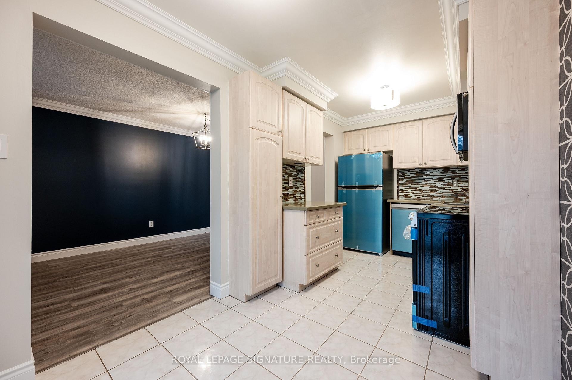 3376 Nighthawk Trail, Mississauga, ON - Indoor Photo Showing Kitchen