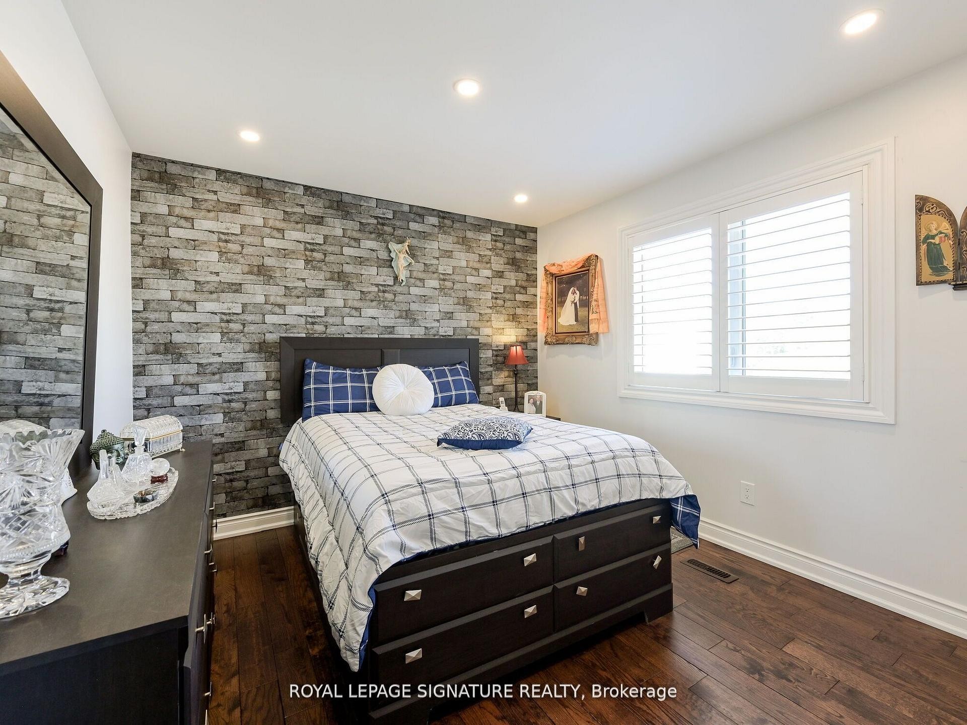 281 Mcgill Street, Mississauga, ON - Indoor Photo Showing Bedroom