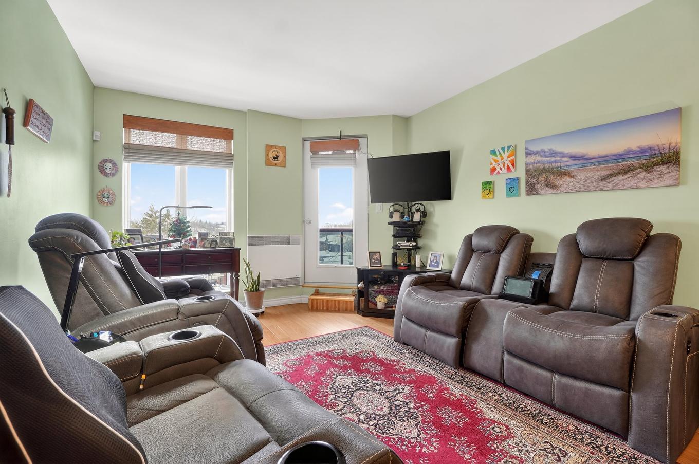 Living room - 406-3700 Boul. Henri-Bourassa E., Montréal (Montréal-Nord), QC - Indoor Photo Showing Living Room