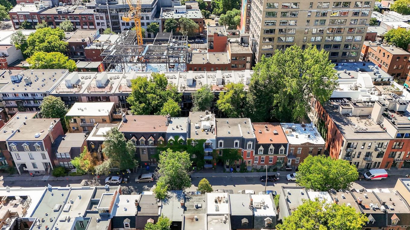 Photo aérienne - 3526A Av. Coloniale, Montréal (Le Plateau-Mont-Royal), QC - Outdoor With View