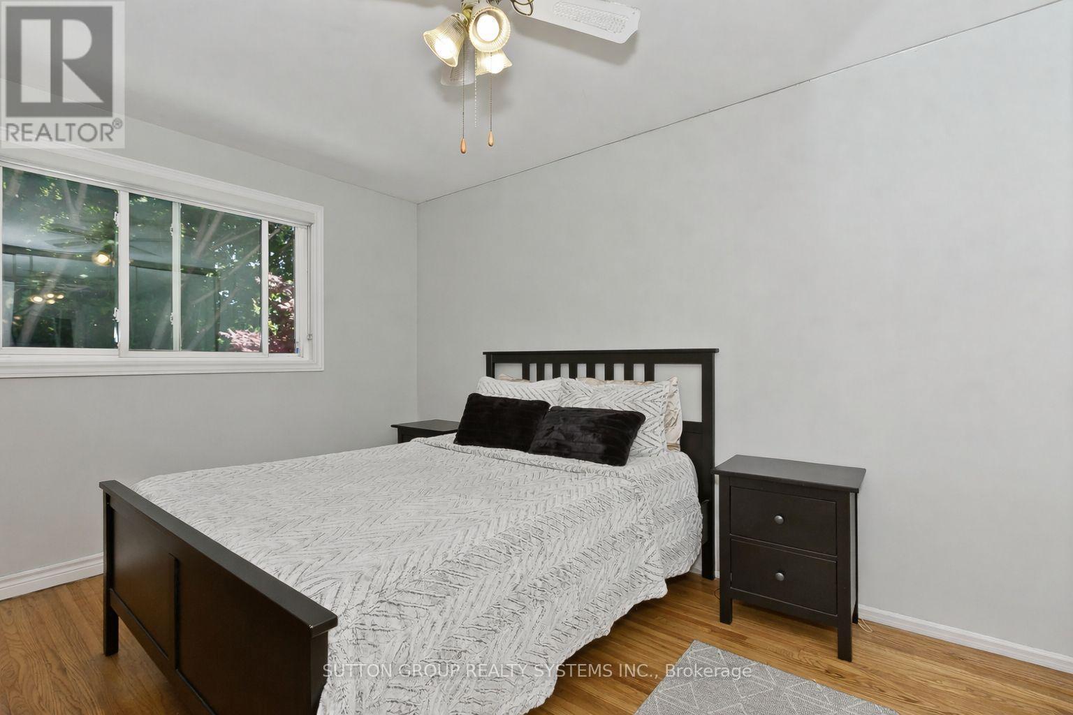 Primary - 1535 Thetford Court, Mississauga, ON - Indoor Photo Showing Bedroom