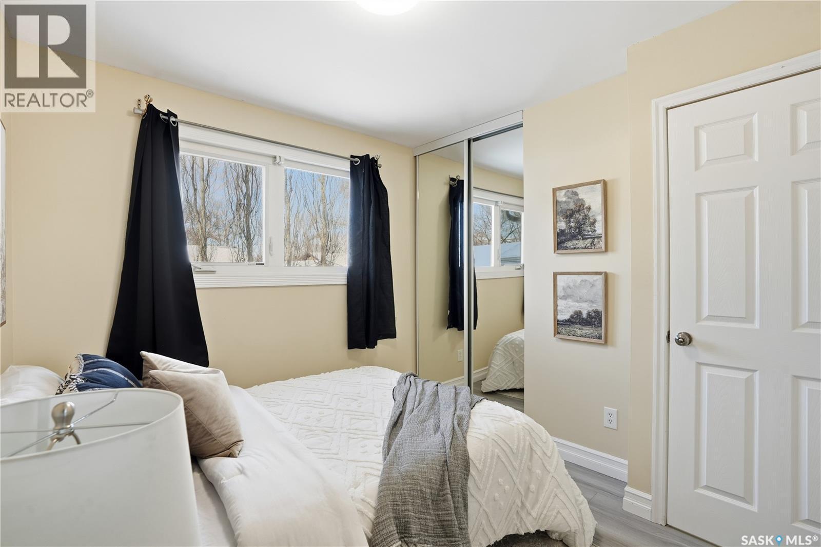 67 Hatton Crescent, Regina, SK - Indoor Photo Showing Bedroom