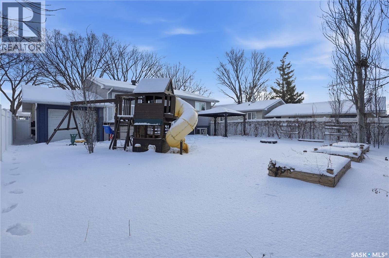 67 Hatton Crescent, Regina, SK - Outdoor