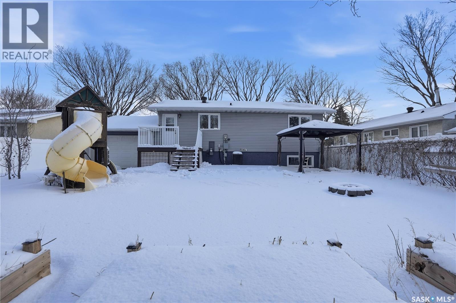 67 Hatton Crescent, Regina, SK - Outdoor