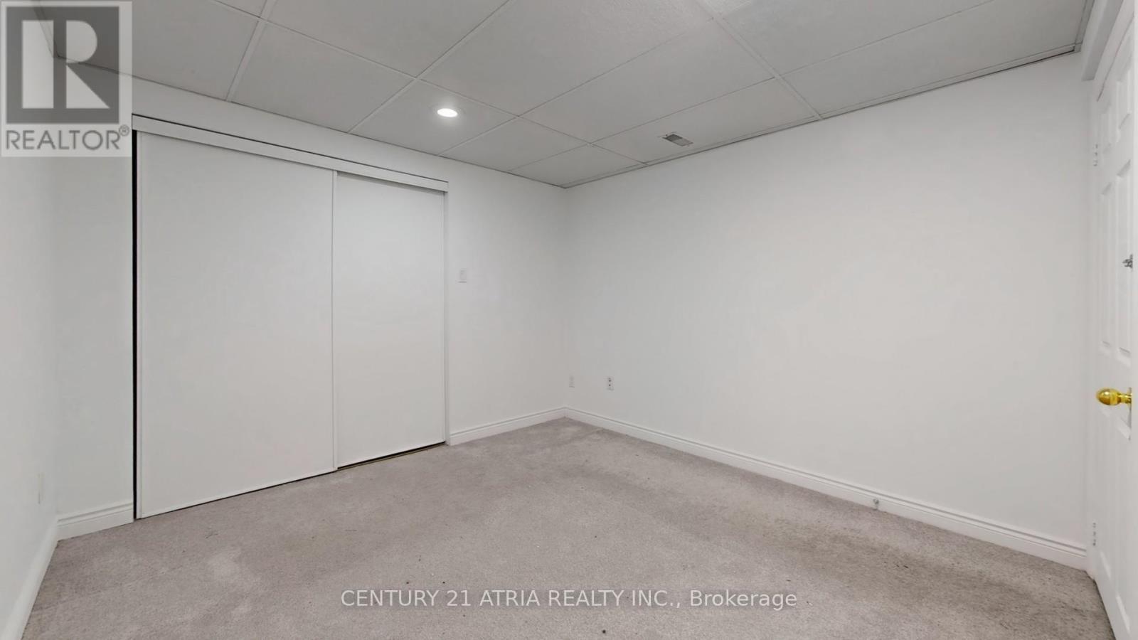 302 Ojibway Trail, Mississauga, ON - Indoor Photo Showing Other Room